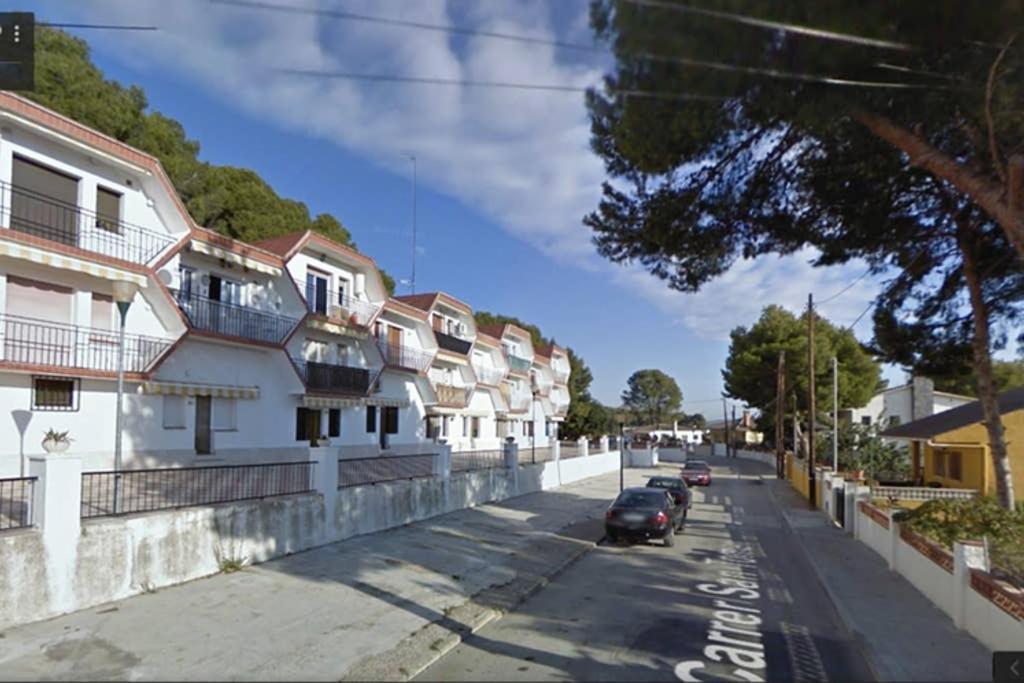Apartamento Entre La Playa Y La Montana Calafell Ngoại thất bức ảnh